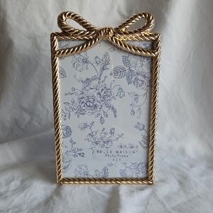 Bella Maison 4x6 Gold Photo Frame